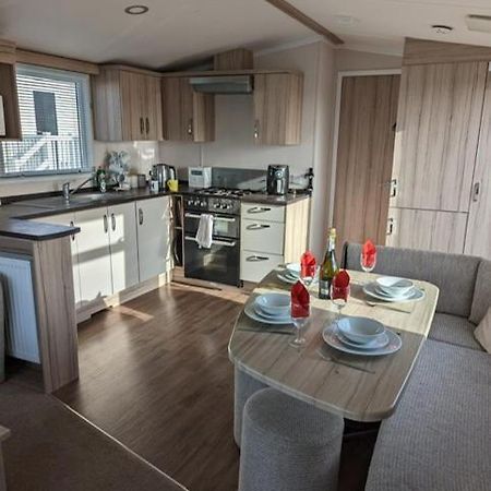 מלון Sleeps 6 Modern And Bright Caravan Littlesea Haven וויימות' מראה חיצוני תמונה